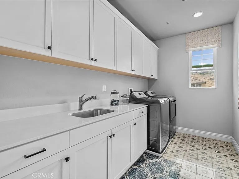 24253 Flora Rd — Photo 39