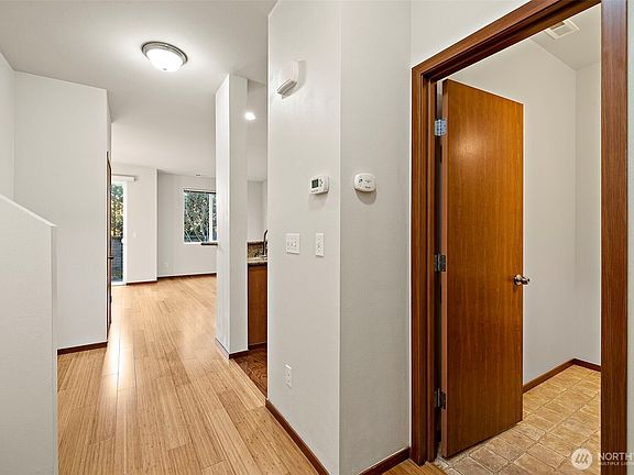 5th image of 1317 52nd Street NE