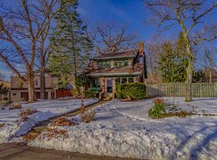 116 N Oak Knolls Ave, Rockford, IL