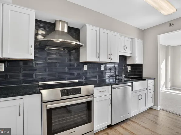 1808 Old Meadow Rd APT 1009, Mc Lean, VA 22102