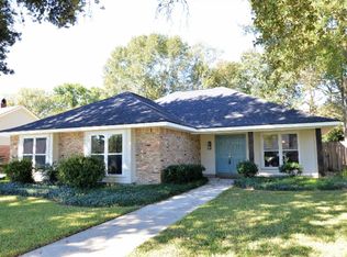 4320 Pine Ridge Dr, Baton Rouge, LA 70809