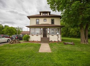 1302 Newell St, Waterloo, IA 50703