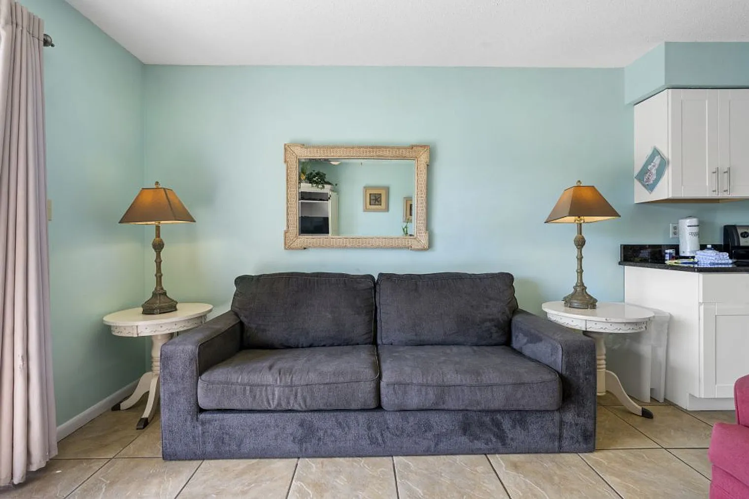 1 bed, 1.0 bath, 1076 sqft, $2,962 — Photo 2