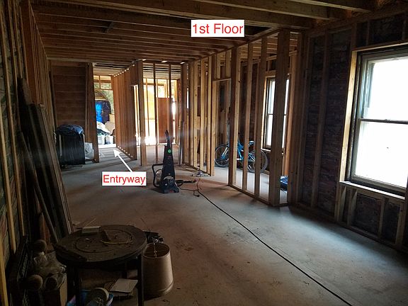 5th image of 102 Strode Ave