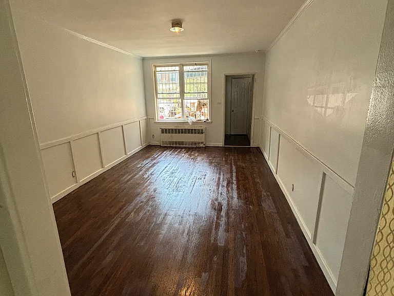 2161 Ford St — Photo 2