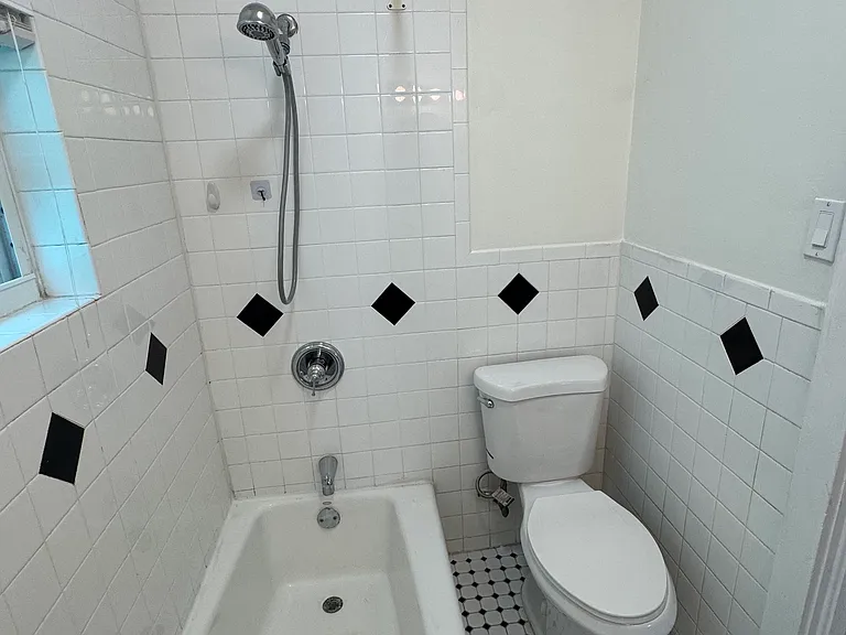 511 N K St #A — Photo 9
