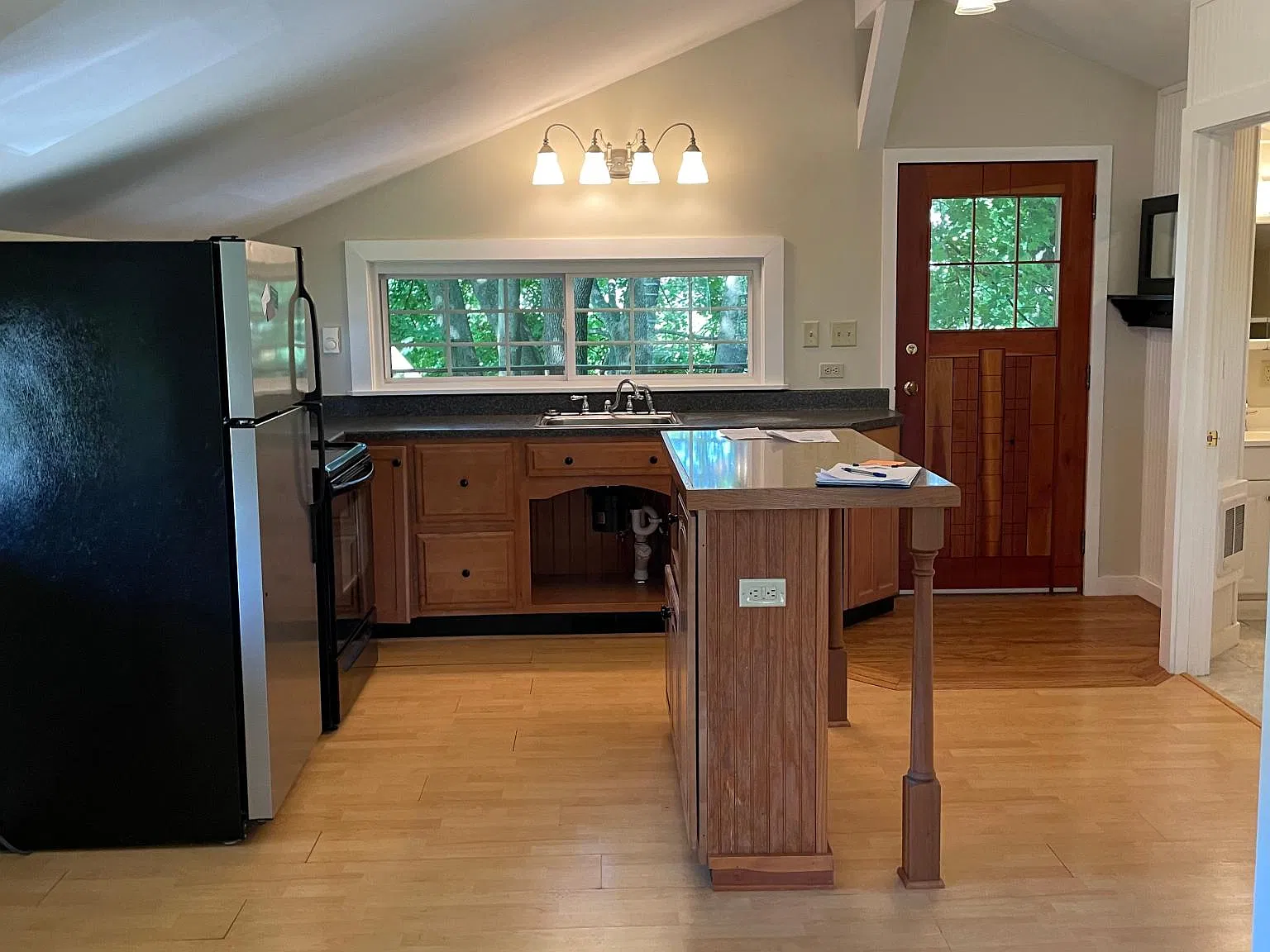 Studio, 500 sqft, $1,250 — Photo 4