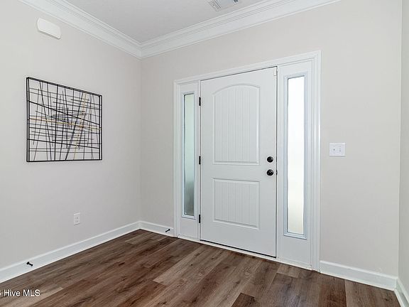 3rd image of 139 Dublin Loop