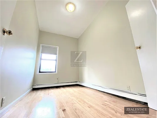 Rented by ZealEstate Group Inc | media 8