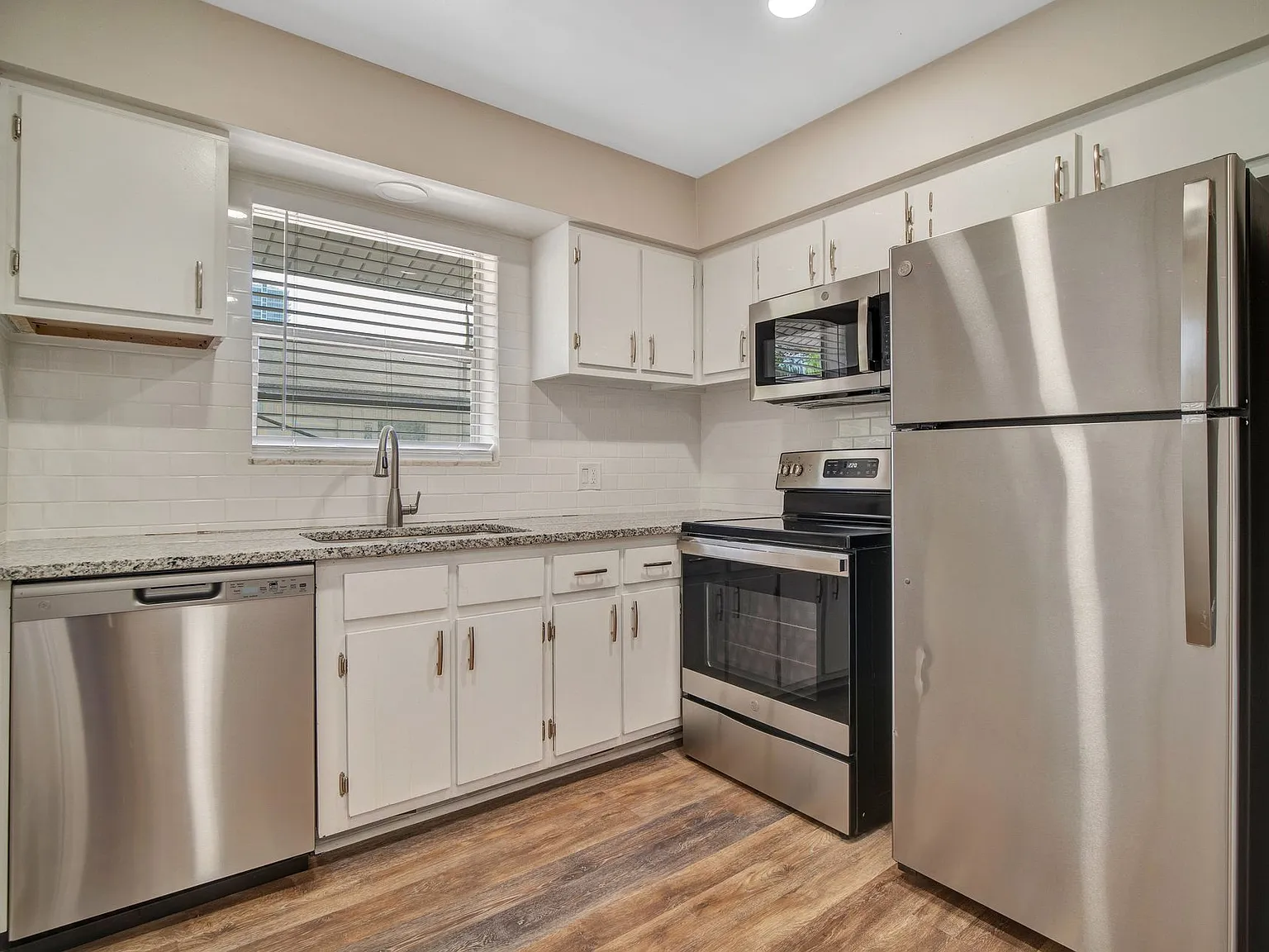 The Stand Apartments | 1 & 2 Bedroom Apartments In Orlando, Fl One Month Free If Moved In By 8/21 — Photo 1