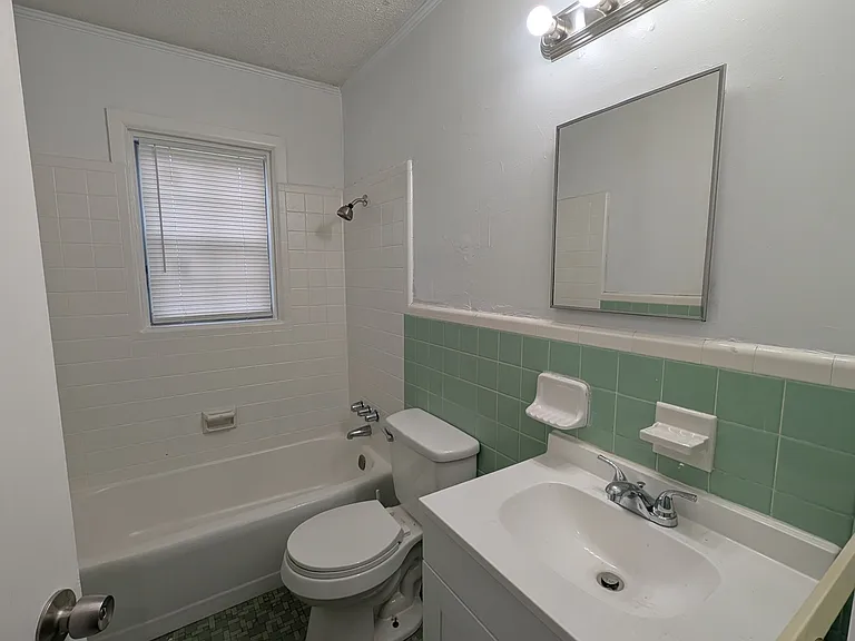 1110 Valley Forge Rd — Photo 5