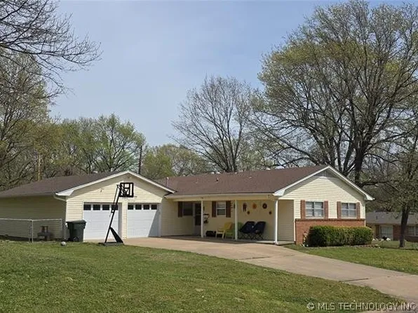 2608 Branson Park Pl, Muskogee, OK 74403