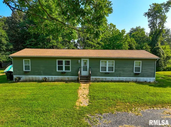 1923 Stonefort Rd, Stonefort, IL 62987