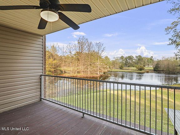 4th image of 185 Neal Rd W