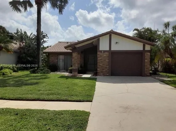 19647 Back Nine Dr, Boca Raton, FL 33498