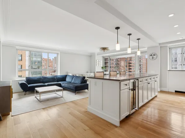 200 East 66th Street image 1 of 10