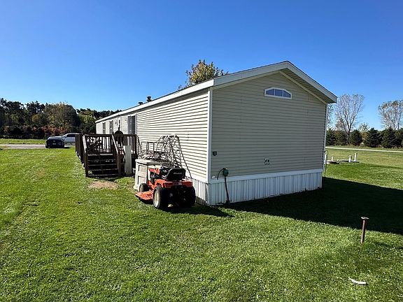 5th image of 8841 Green Acres Ct #8841