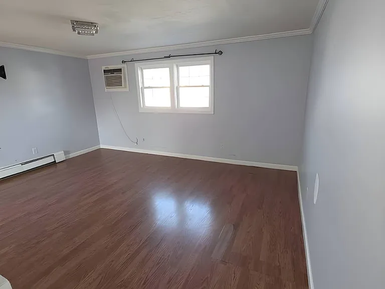 5 Walters Ave #2 — Photo 7