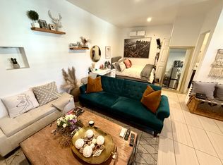 17749 Welby Way #C, Reseda, CA 91335