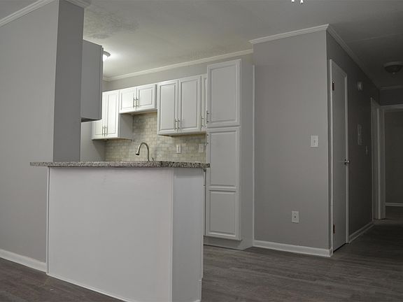 4th image of 3811 Ferdinand Pl APT 34