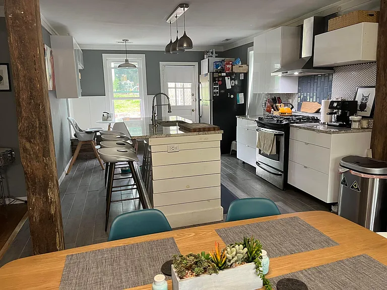 214 Shamrock Rd — Photo 4