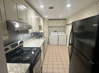 224 Concord Ave #2D, Cambridge, MA 02138