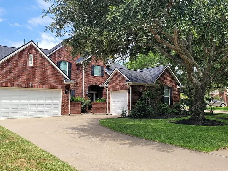 23631 Finbury Ln — Photo 1