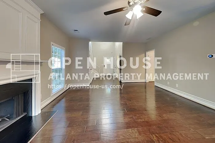3 bed, 2.5 bath, 1936 sqft, $3,050 — Photo 4