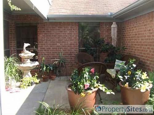 1st image of 631 Kings Mountain Dr