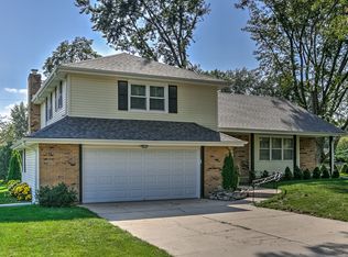21717 Edgevale Pl, Elkhorn, NE 68022