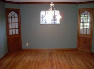 6550 S Canterbury Rd, Parma, OH 44129