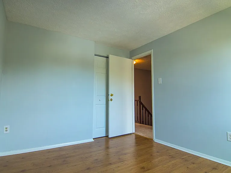 7821 White Cliff Ter — Photo 11