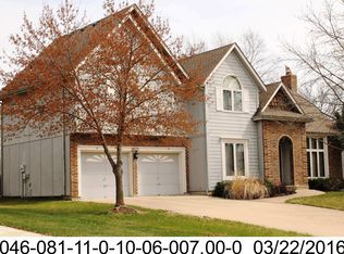 10521 Barton St, Overland Park, KS 66214