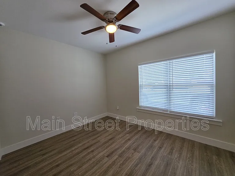 2289 Dog Track Rd #B — Photo 15