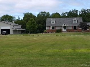 64047 Place Rd, Lenox, MI 48050