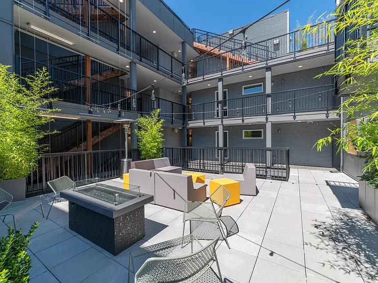 750 11th Ave E #207 — Photo 19