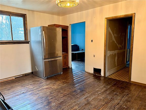 4th image of 801 Cowan Ave