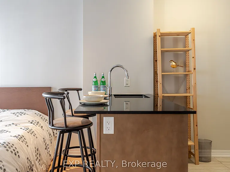 242 Rideau St #2308 — Photo 18