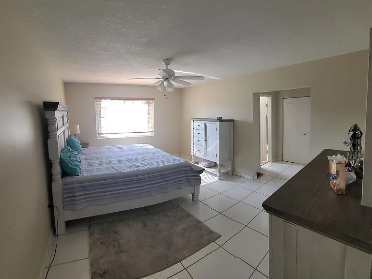 18600 SW 127th Pl — Photo 20