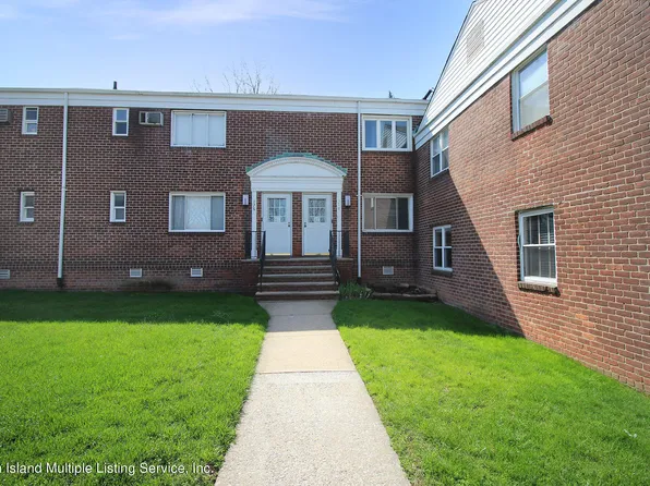 178 Arlo Rd #A, Staten Island, NY 10301