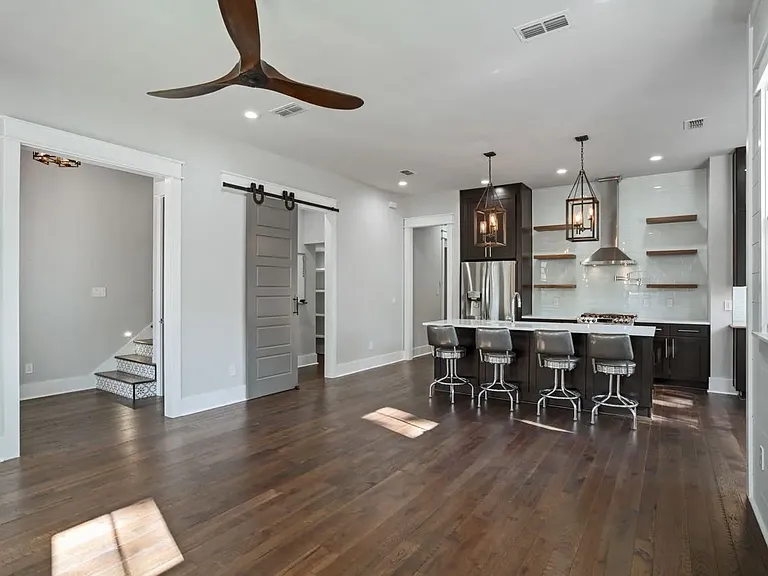 1625 N M L King Jr Blvd — Photo 4