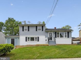 7521 Newberry Ln, Lanham, MD 20706