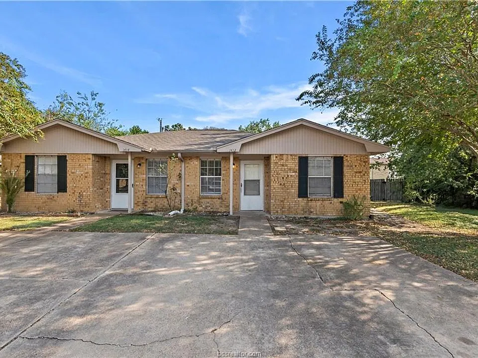 1412 Hillside Dr