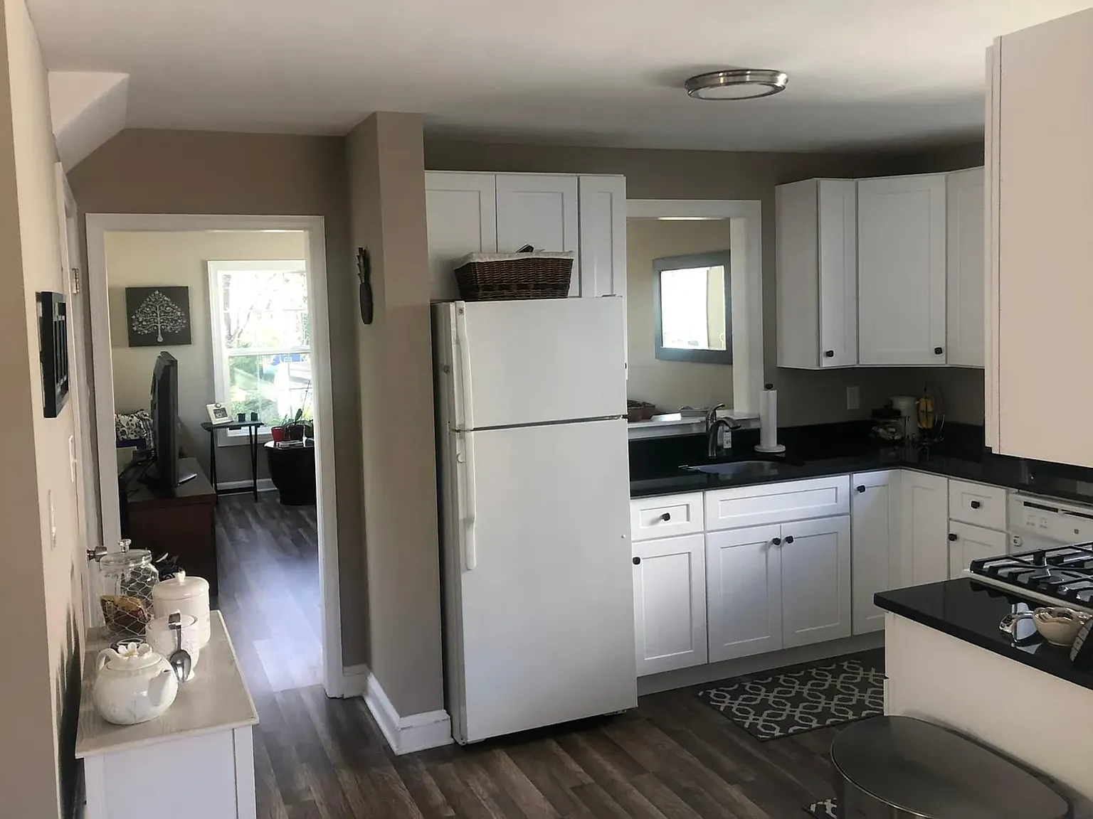 3 bed, 2.5 bath, 1450 sqft, $3,900 — Photo 4