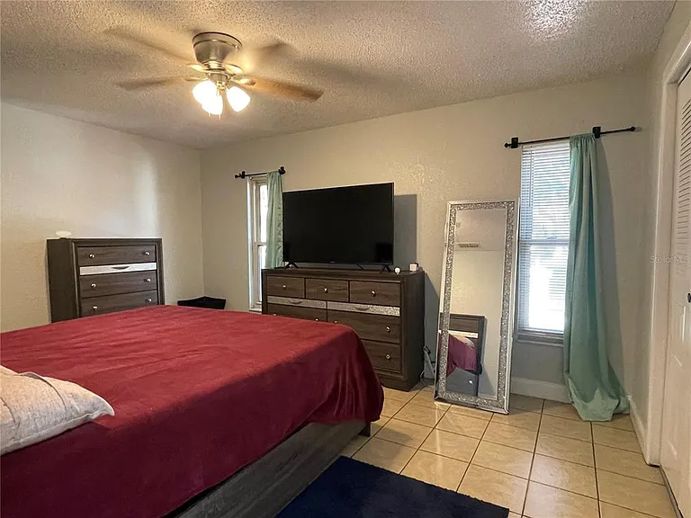 8910 Elm Leaf Ct — Photo 22
