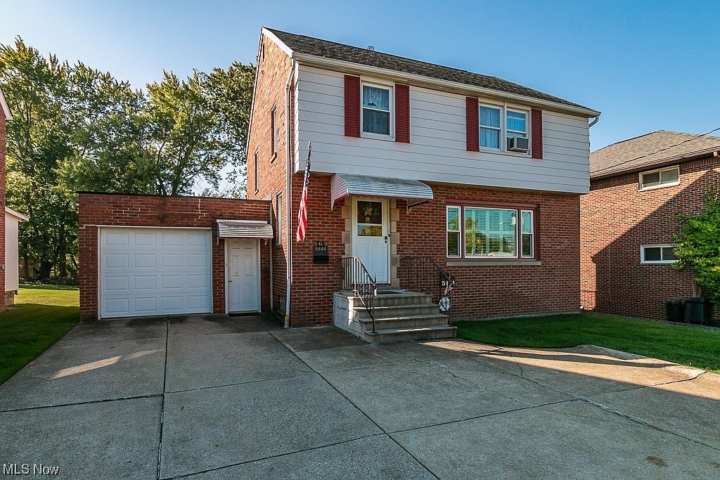 5444 Mayfield Rd, Lyndhurst, OH 44124 Zillow
