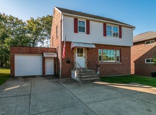 5444 Mayfield Rd, Lyndhurst, OH 44124