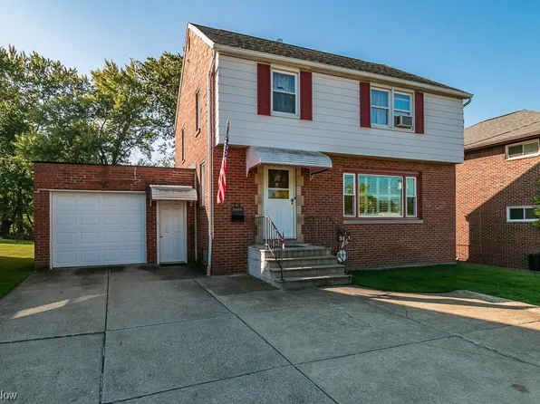 5444 Mayfield Rd, Lyndhurst, OH 44124