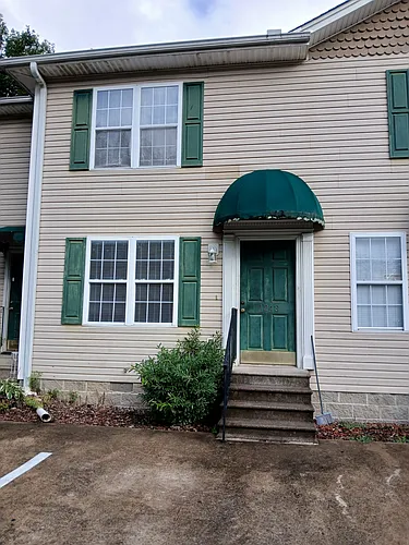 1243 Crown St NW Photo 1