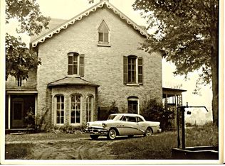 W10121 Spurr Rd, New London, WI 54961